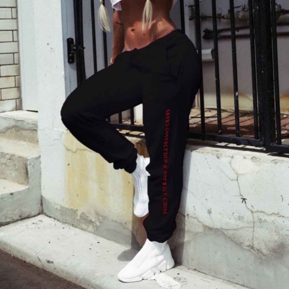 SASKI black joggers
